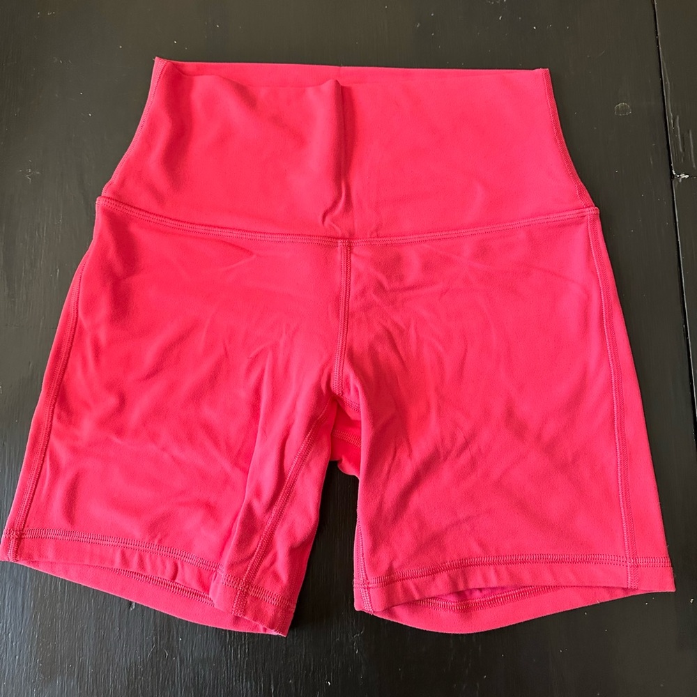 Lululemon Align 6” Bike short in Lip Gloss size 6